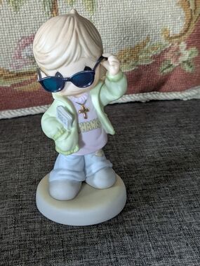 "Gratitude With Attitude" Precious Moments Figurine. Absolutely Beautiful!